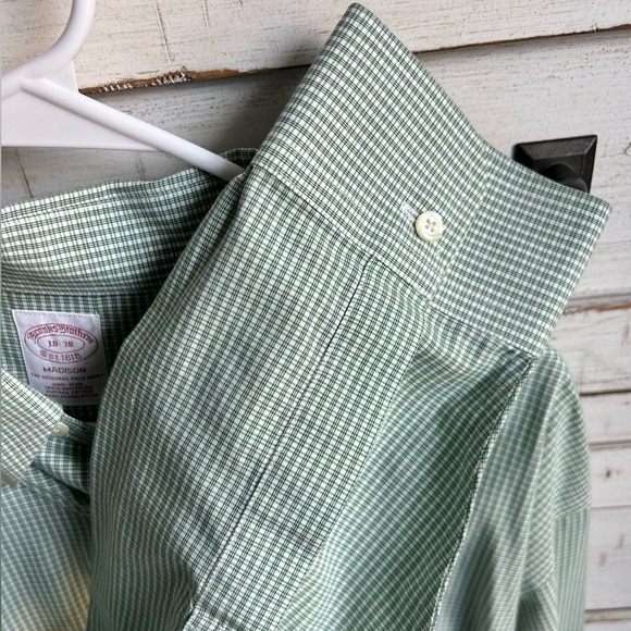 Brooks Brother’s Men’s non-iron button down size 18-38 - Picture 4 of 4